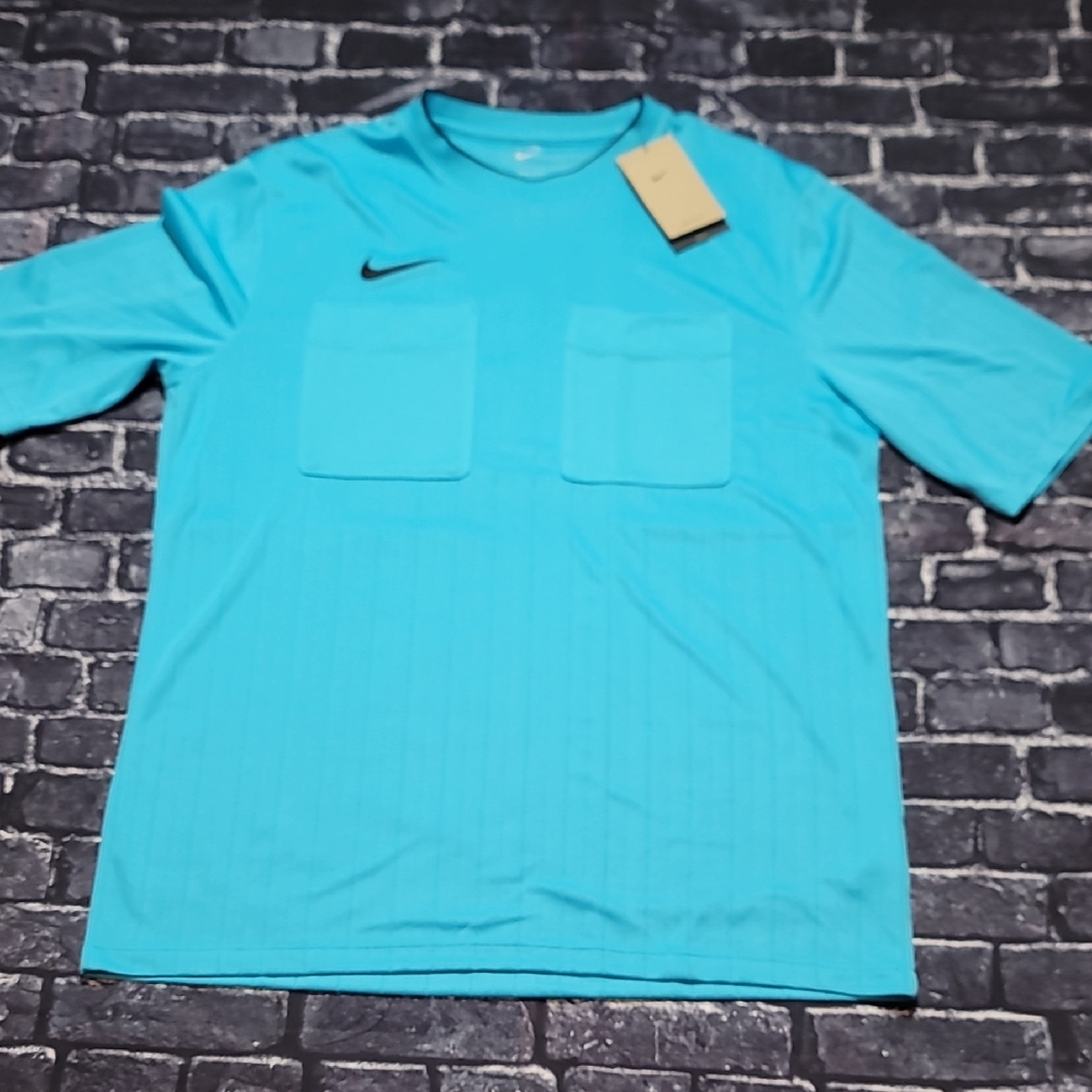 NIKE DOUBLE POCKET SOCCER SHIRT SIZE XL